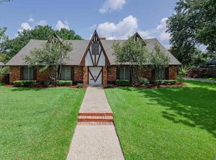 7421 Rienzi Blvd, Baton Rouge, LA 70809