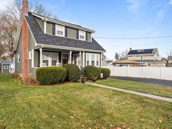 15 Camden Ave, Brockton, MA 02301