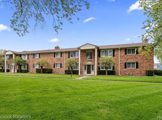 42266 Woodward Ave APT A1, Bloomfield Hills, MI 48304