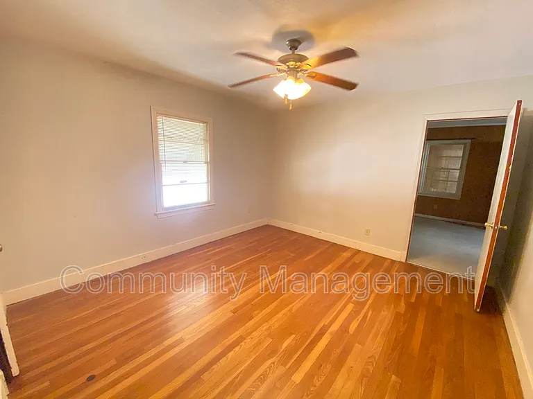 821 W Garfield St — Photo 6