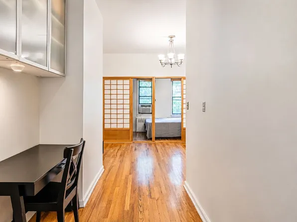 205 E 89th St APT 4D, New York, NY 10128