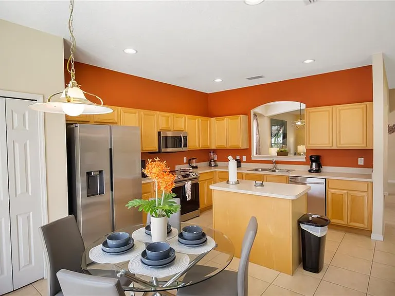 134 Sevilla Ave — Photo 8