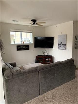 3rd image of 211 Lawn St #201