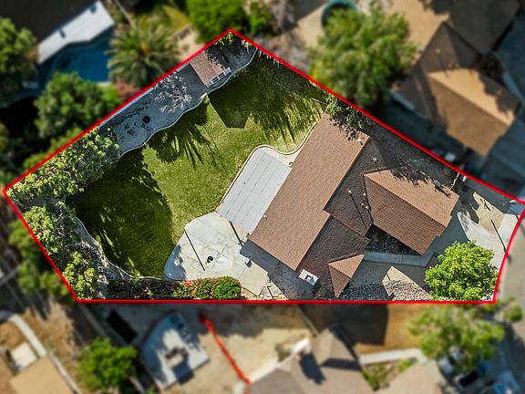 3rd image of 43101 Victorville Pl