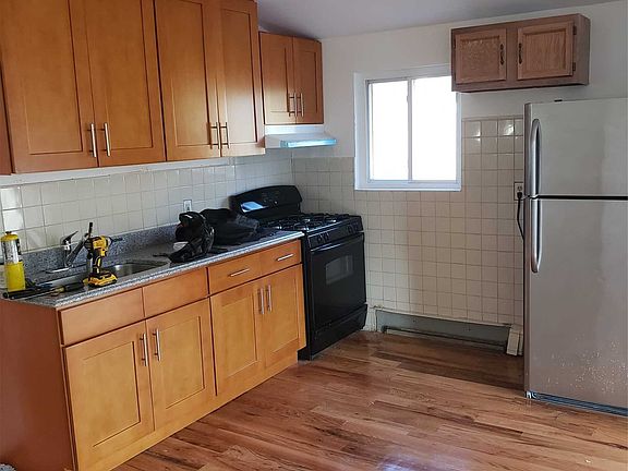2nd image of 14533 116th Ave