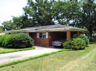 81 Bignon St, Barnwell, SC 29812