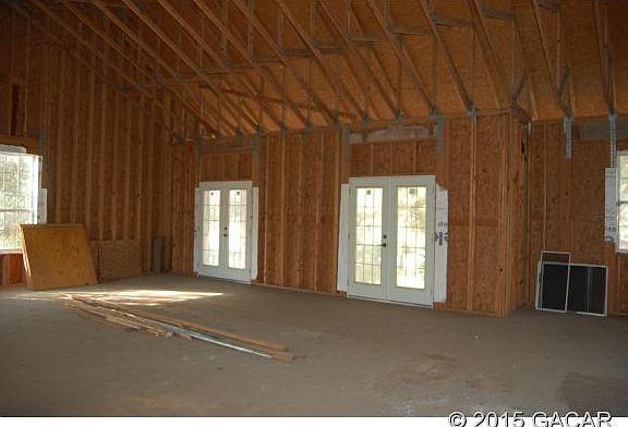 4th image of 302 NW 21st Ave