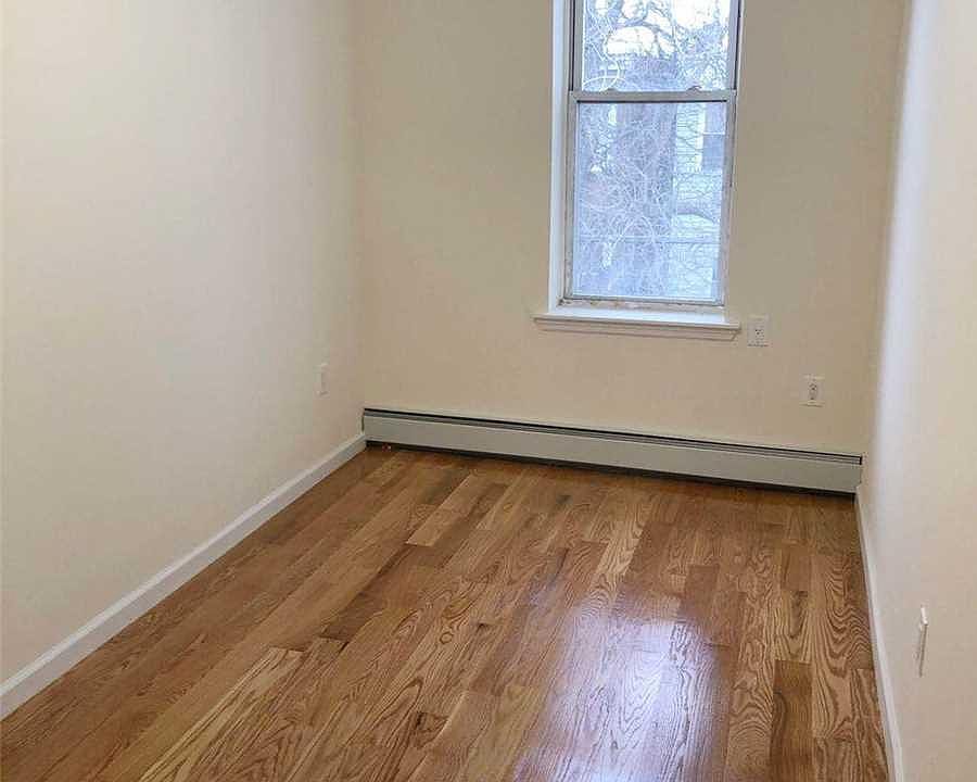 2nd image of 283 Lincoln Ave #1R