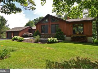 48 Strawbery Ln, Robesonia, PA 19551