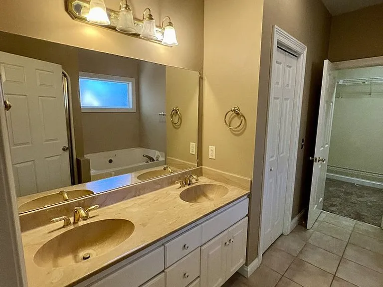 2201 Keegan Dr — Photo 19