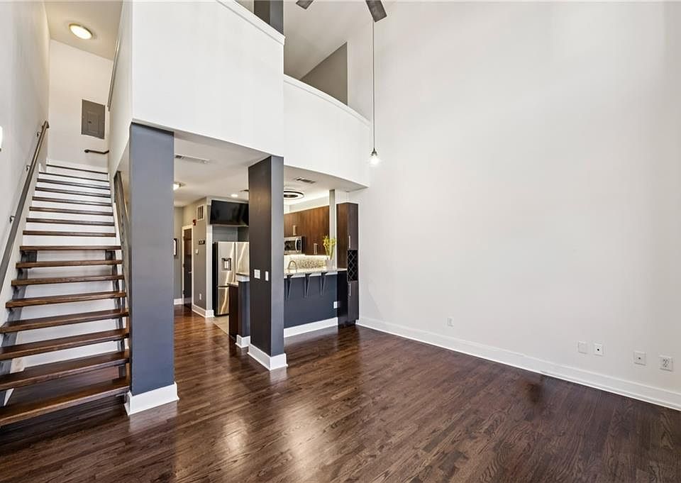 1st image of 1245 Caroline St NE APT 220
