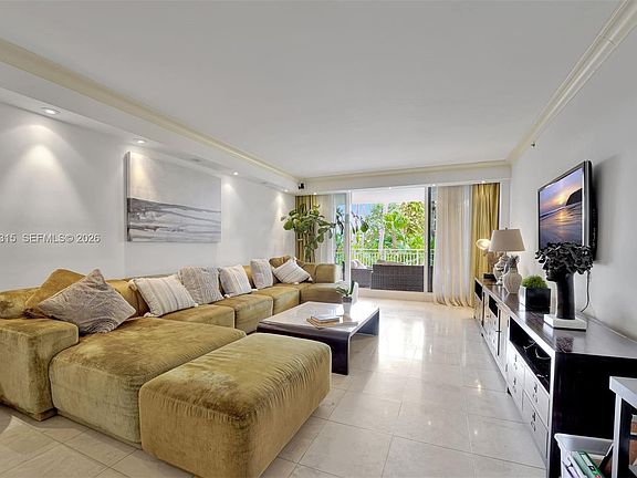 2nd image of 791 Crandon Blvd APT 301