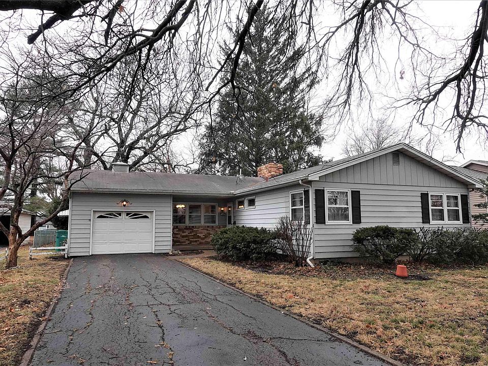1st image of 746 Franklin Ave