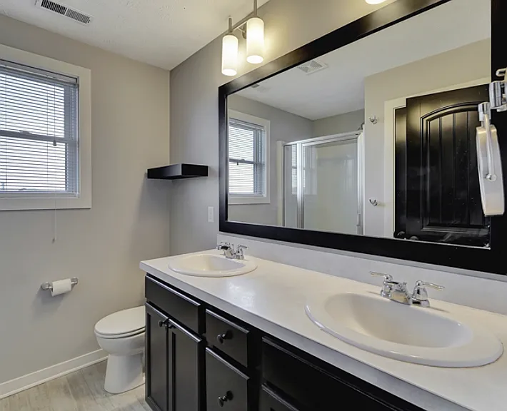 7339 Yankee Woods Dr — Photo 17