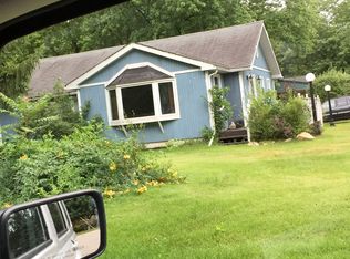 960 Adelaide Dr, Wolverine Lake, MI 48390