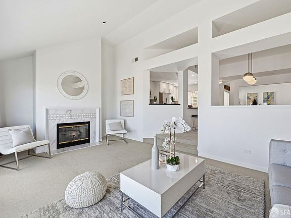 3rd image of 580 Pointe Pacific APT 4
