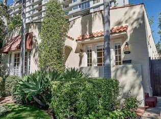 9039 Elevado St, West Hollywood, CA 90069