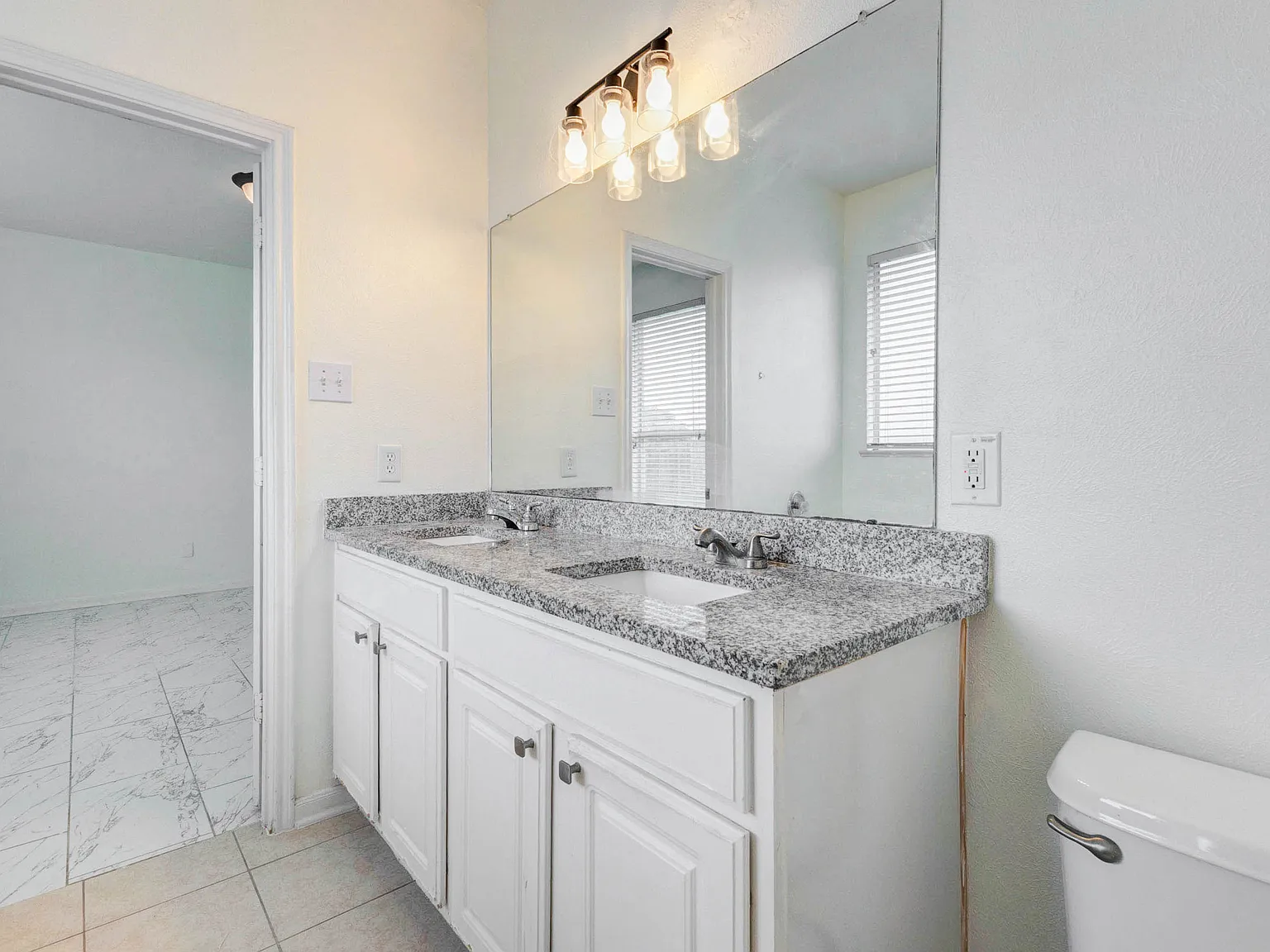 3 bed, 1533 sqft, $1,975 — Photo 3