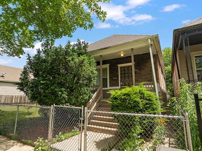 7933 S Burnham Ave, Chicago, IL, 60617