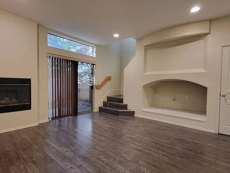 4211 Pitt St NE — Photo 10