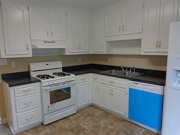 5th image of 9080 Greenwood Way