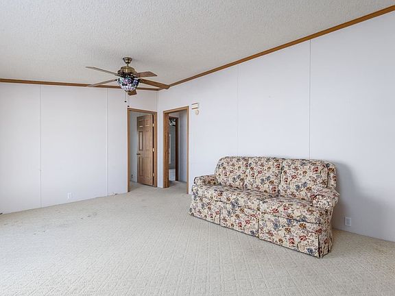 5th image of 210 Eastwood Ln