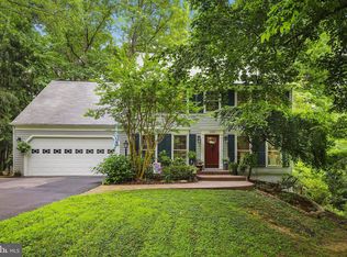 12215 Knightsbridge Dr, Woodbridge, VA 22192