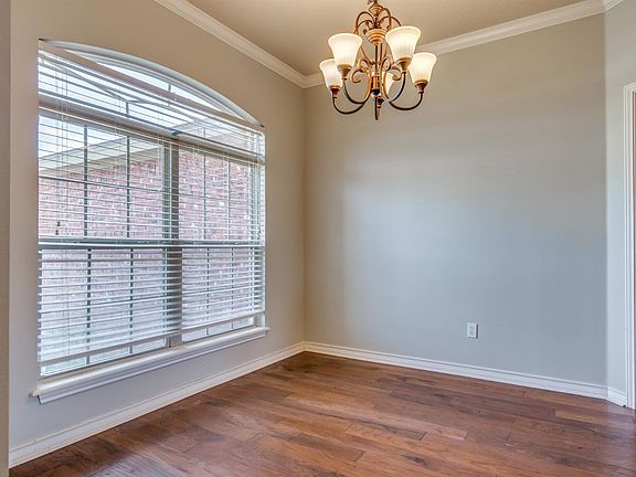 4th image of 807 Avenue S