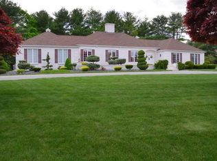 4 Countryside Dr, Smithfield, RI 02865