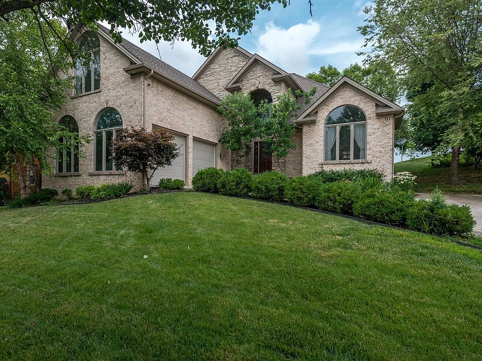 1st image of 631 Forest Hill Dr