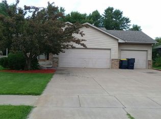 10986 278th St, Chisago City, MN 55013