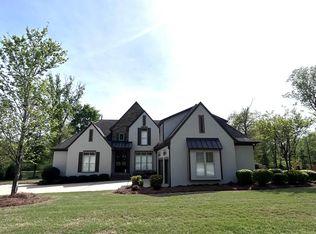 119 Rock Creek Dr, Tupelo, MS 38801
