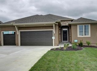 20144 Cooper St, Spring Hill, KS 66083