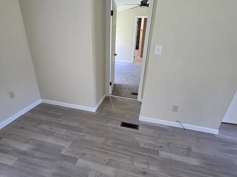 120 Blythe Rd — Photo 9