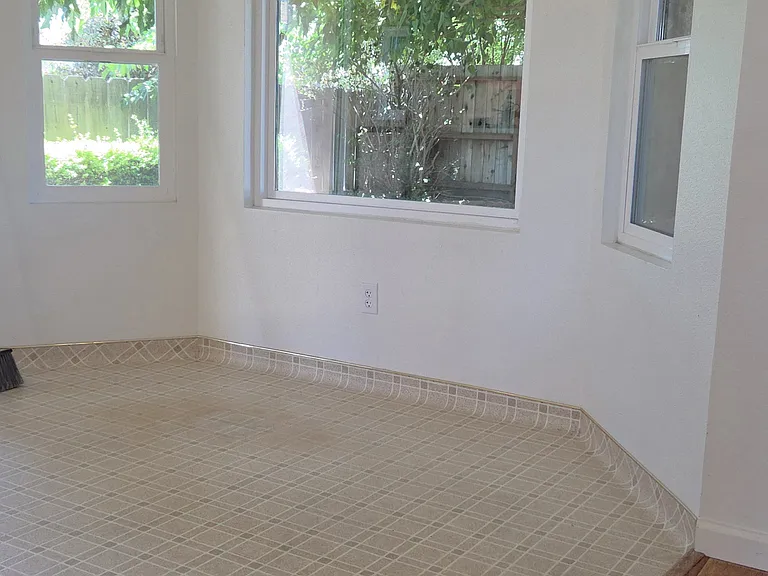 2505 Murray St — Photo 31