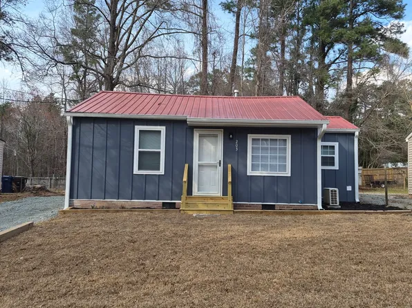 203 Stroud St, Sanford, NC 27330