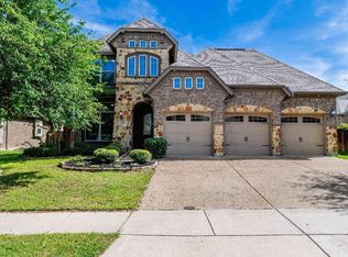 1007 Finsbury Ln, Forney, TX 75126