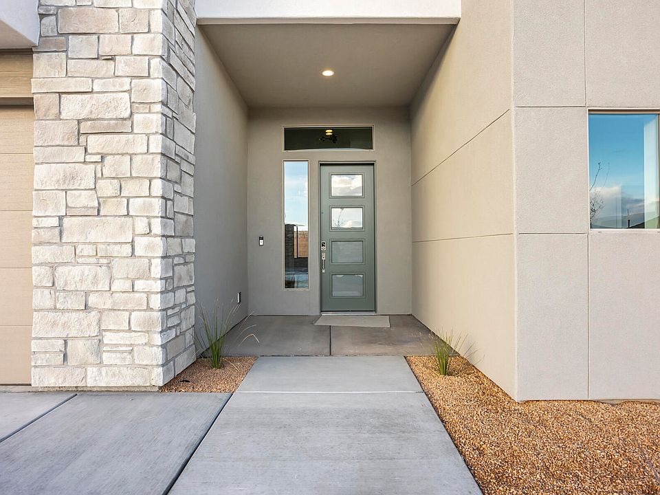 2nd image of 711 S Alcantara Cir Lot 79