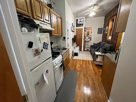 5th image of 421 E 73rd St #3N