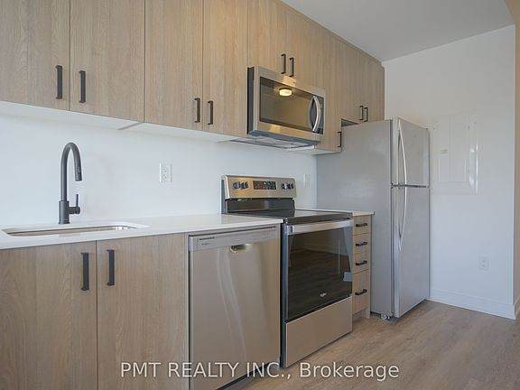 3rd image of 25 Palace St #R27