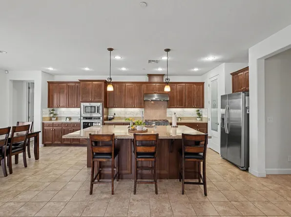 566 Fallsburg Ct, Brentwood, CA 94513