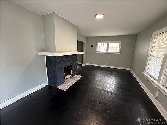 4th image of 732 Brooklyn Ave