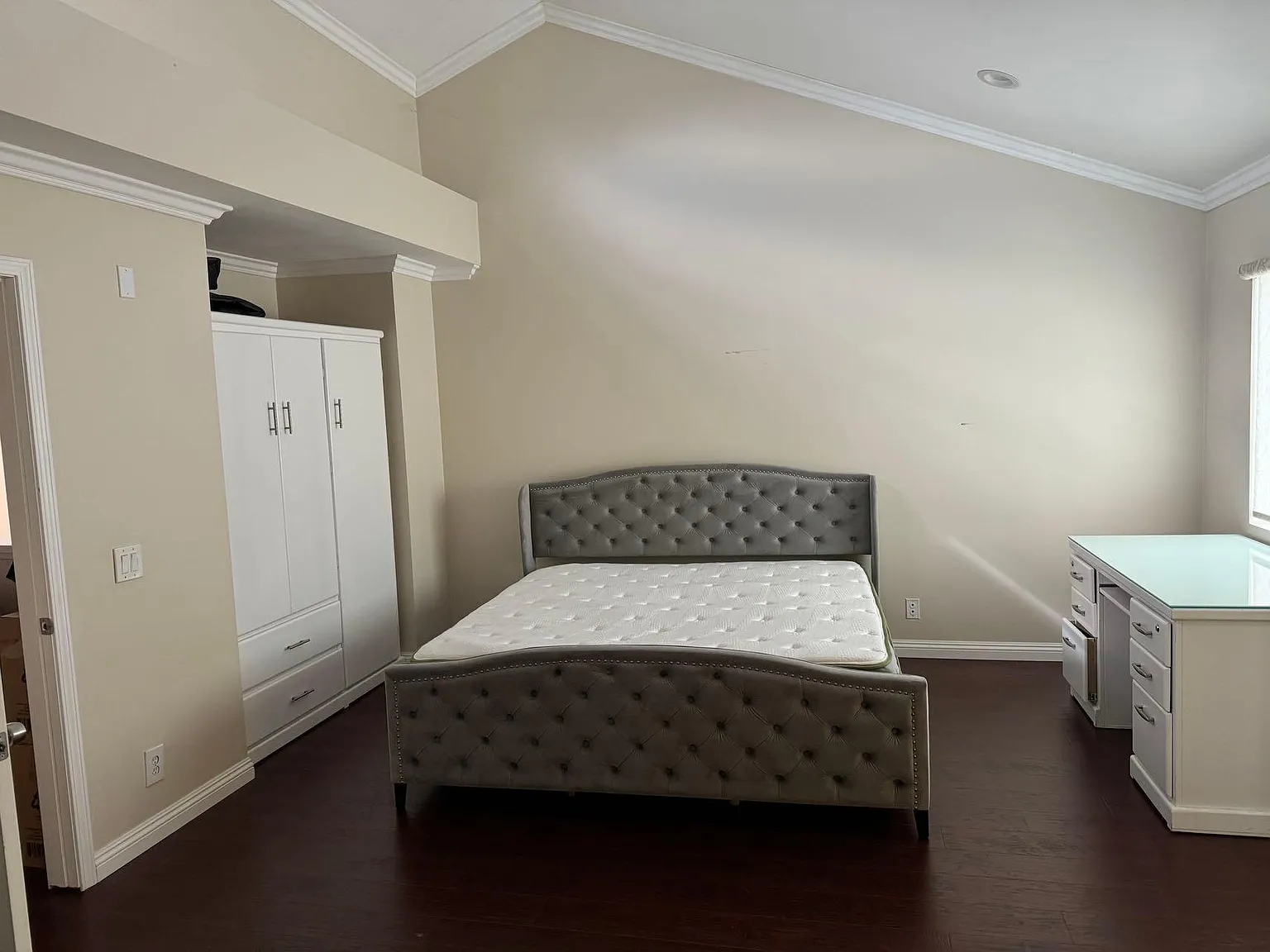 2 bed, 2.5 bath, 1400 sqft, $2,600 — Photo 1