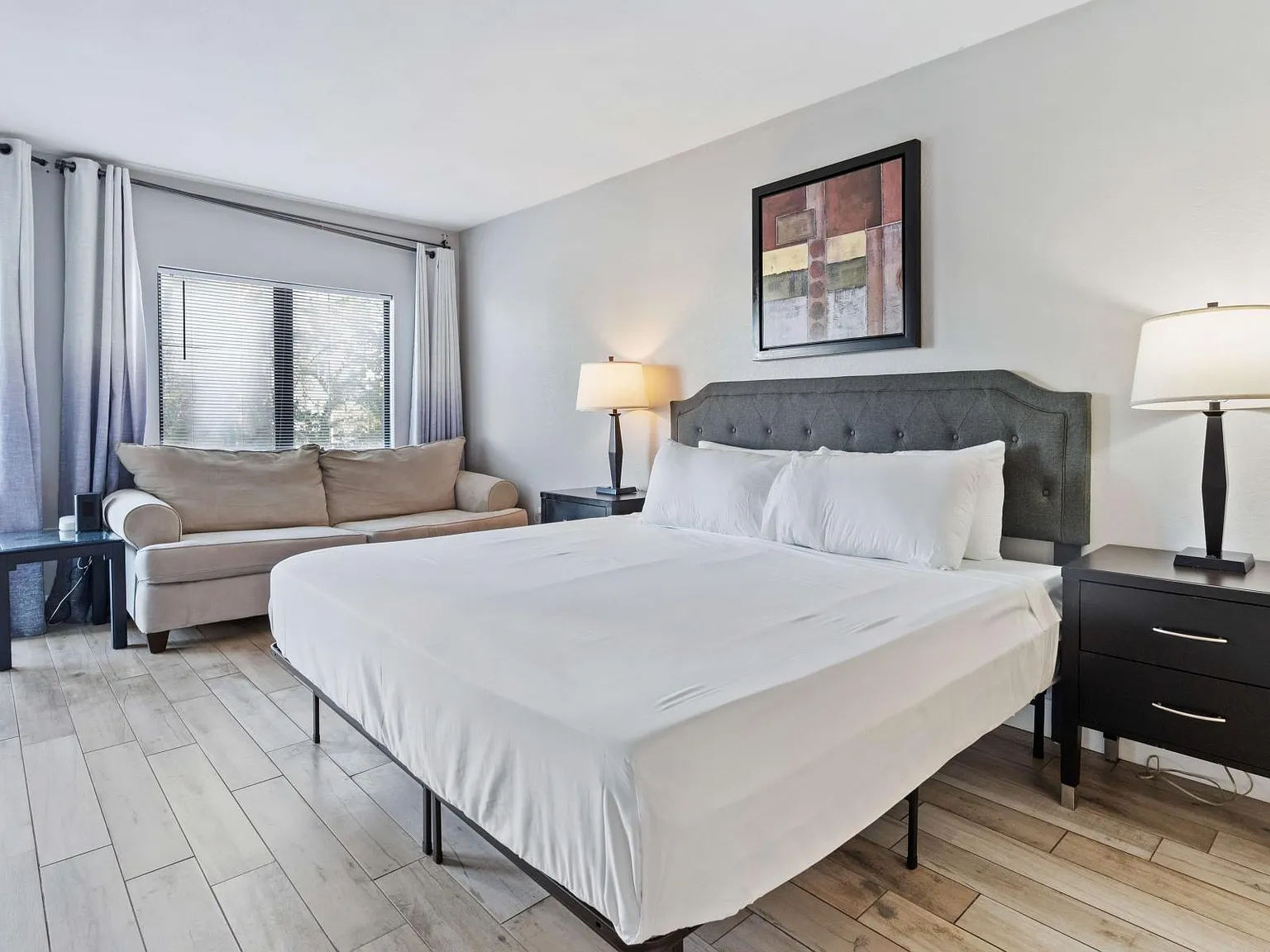 1 bed, 408 sqft, $2,500 — Photo 1