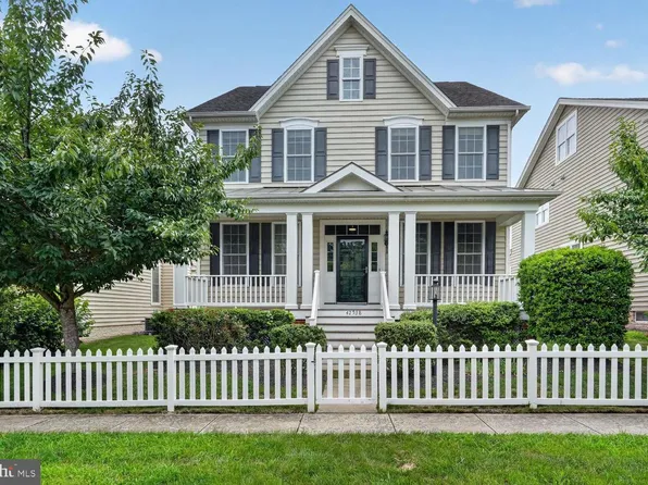 42538 Neighborly Ln, Chantilly, VA 20152