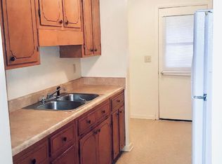 220 Laurel Ave APT 1F, Comer, GA 30629