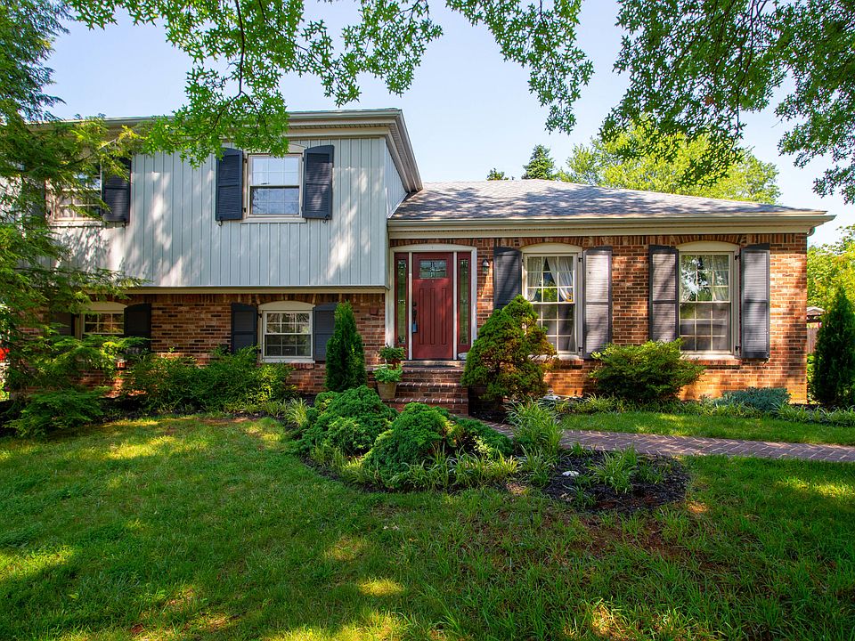 1st image of 7703 Chimney Rock Ct