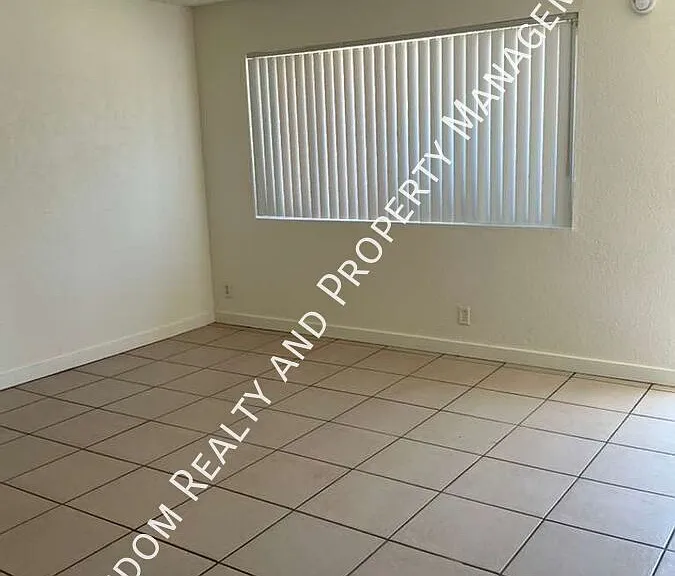 4508 Earl Ave — Photo 3
