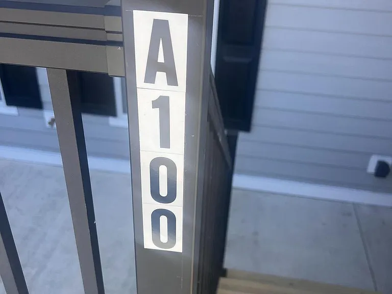 113 W North St #100 — Photo 15