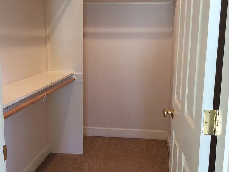 1511 Burrows Ct — Photo 16